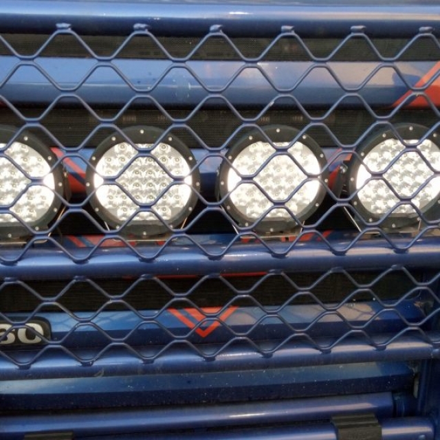 Aurora cree led round driving light combo beam with parking lights/drl 7″ lens (premium range)
